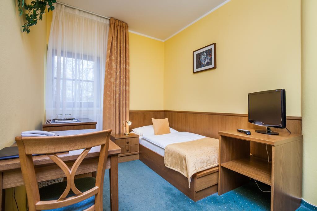 Hotel Jelínkova vila Velké Meziříčí Quarto foto