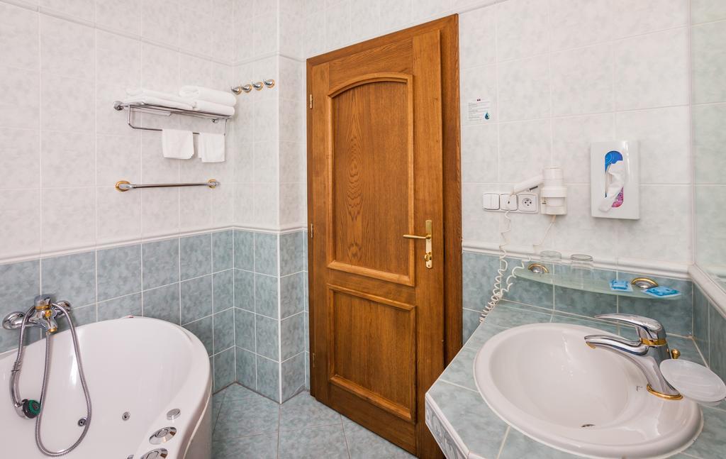 Hotel Jelínkova vila Velké Meziříčí Quarto foto