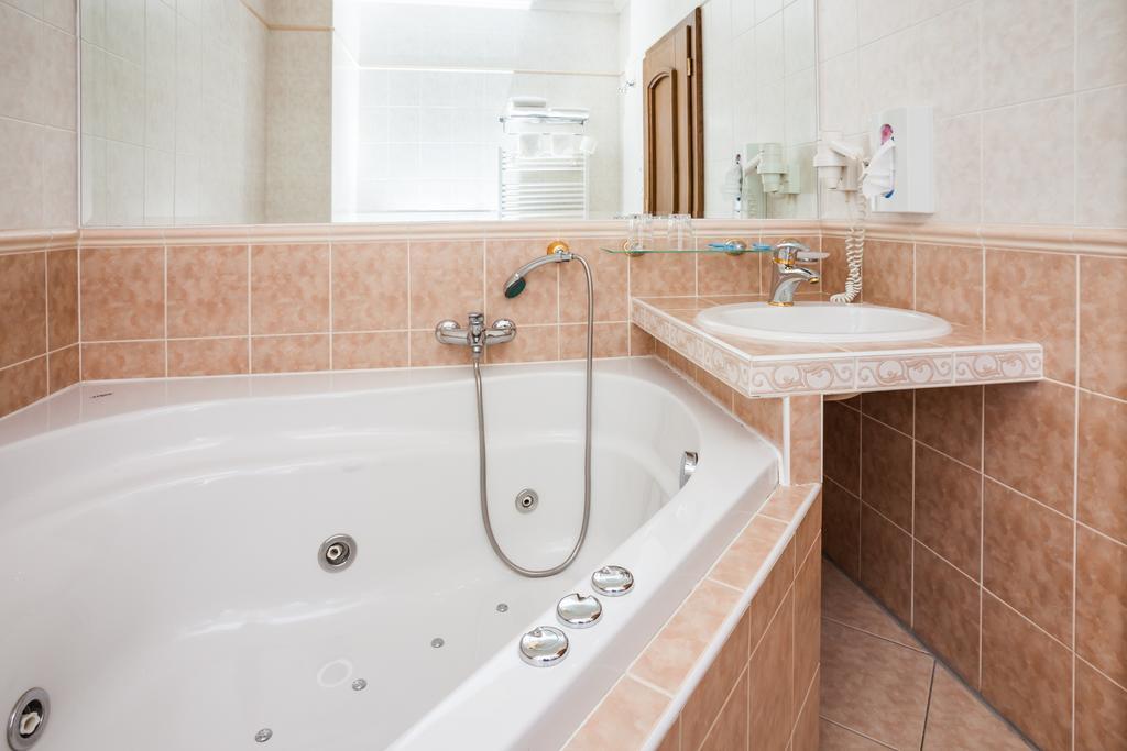 Hotel Jelínkova vila Velké Meziříčí Quarto foto