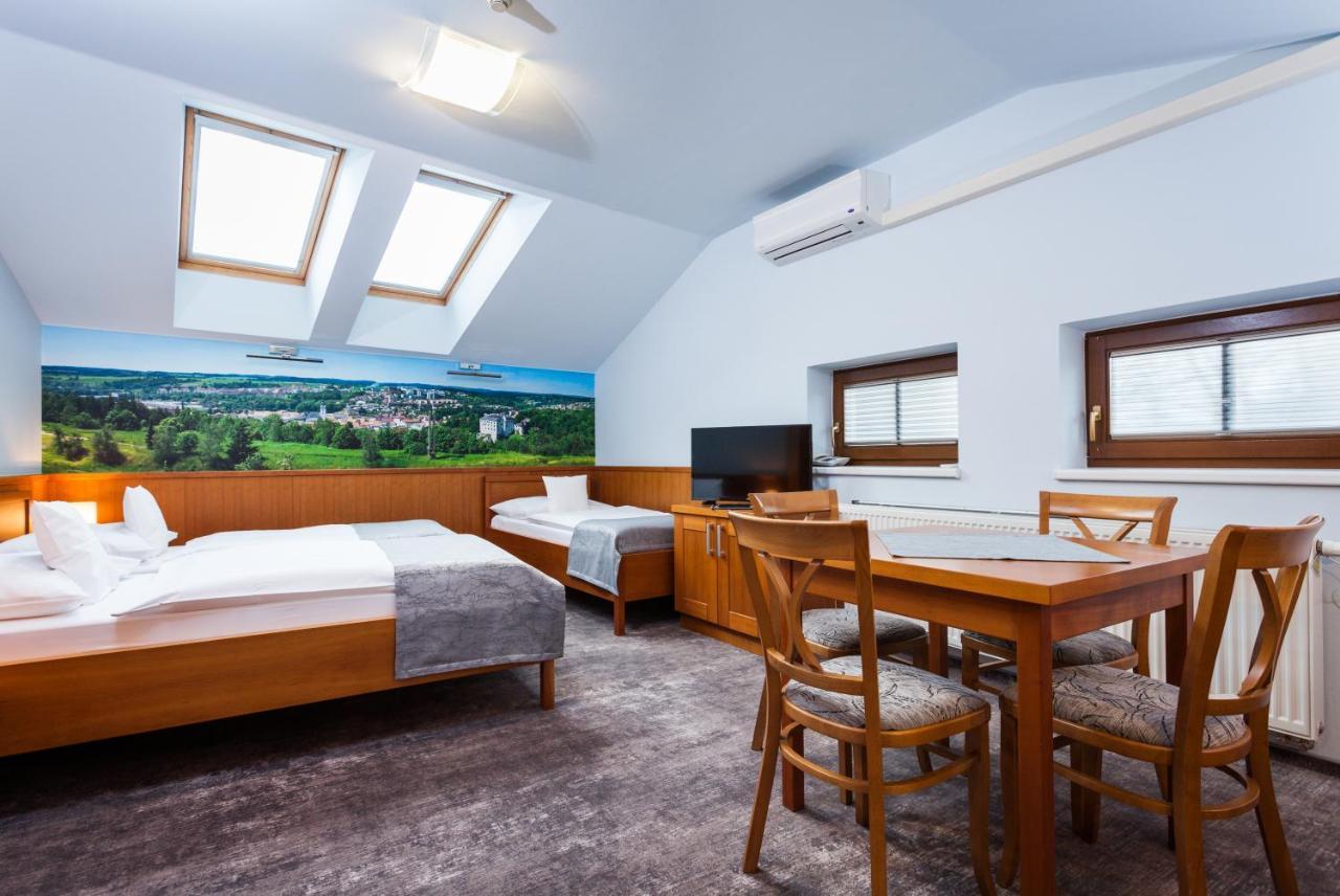 Hotel Jelínkova vila Velké Meziříčí Exterior foto